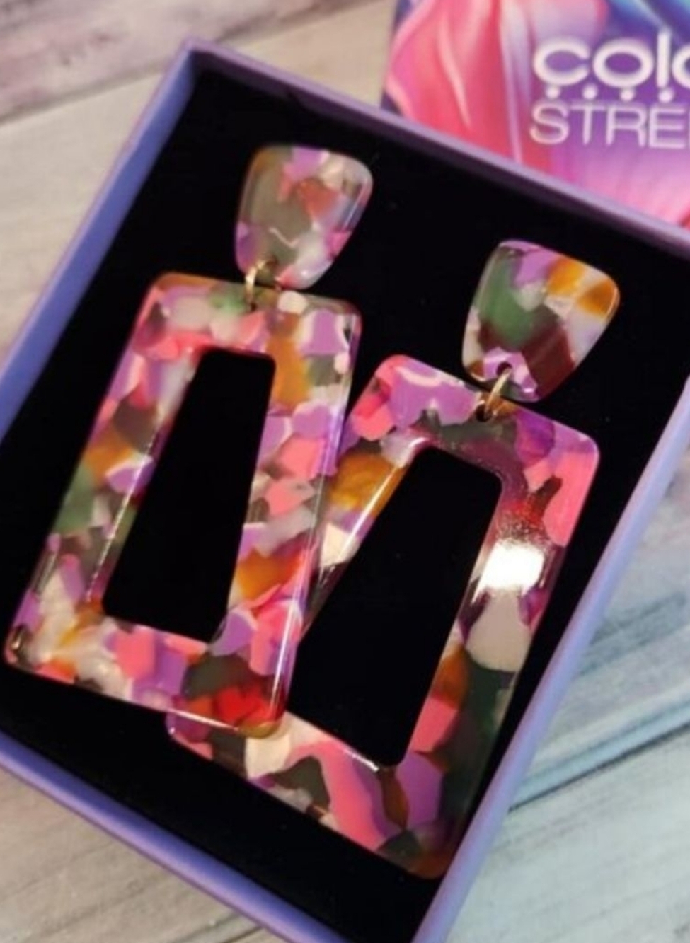 Color Street Tortoisechell Earrings